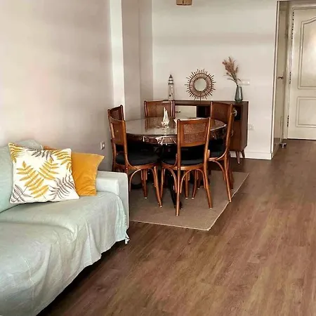 Equipado Bajondillo Playa-piscina 2hab Апартаменти