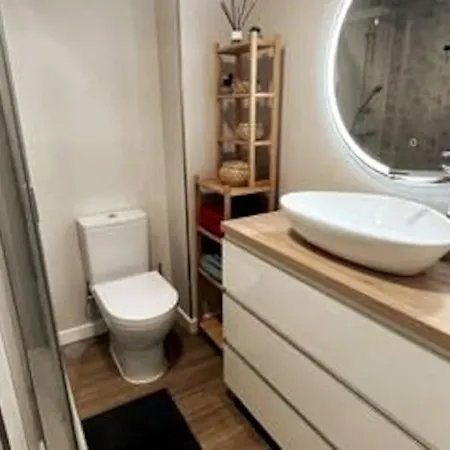 Rent4 Malaga Bajondillo Playa, Piscina & Parking 토레몰리노스