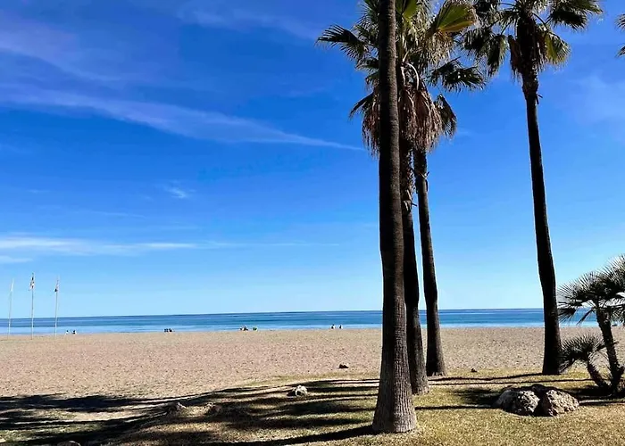 Lejlighed Rent4 Malaga Bajondillo Playa, Piscina & Parking Torremolinos