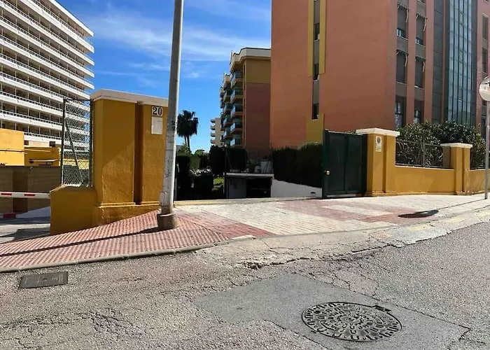 Lejlighed Rent4 Malaga Bajondillo Playa, Piscina & Parking Torremolinos