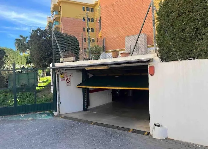 Rent4 Malaga Bajondillo Playa, Piscina & Parking Torremolinos