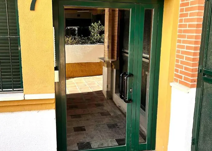 Lejlighed Rent4 Malaga Bajondillo Playa, Piscina & Parking *