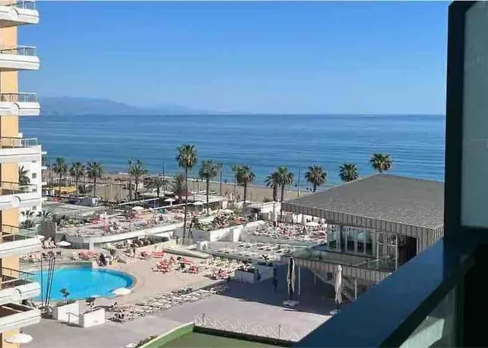 Appartement Love Rent4 Malaga Bajondillo Playa, Piscina & Parking *