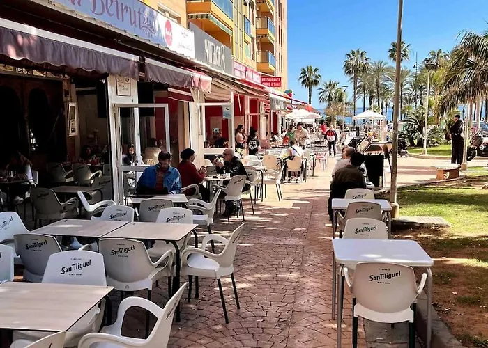 Appartement Love Rent4 Malaga Bajondillo Playa, Piscina & Parking *