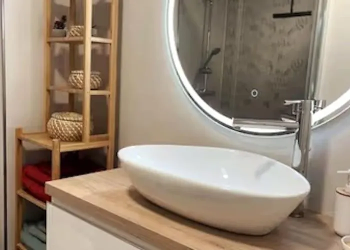 Love Rent4 Malaga Bajondillo Playa, Piscina & Parking