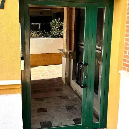 Apartament Equipado Bajondillo Playa-piscina 2hab *