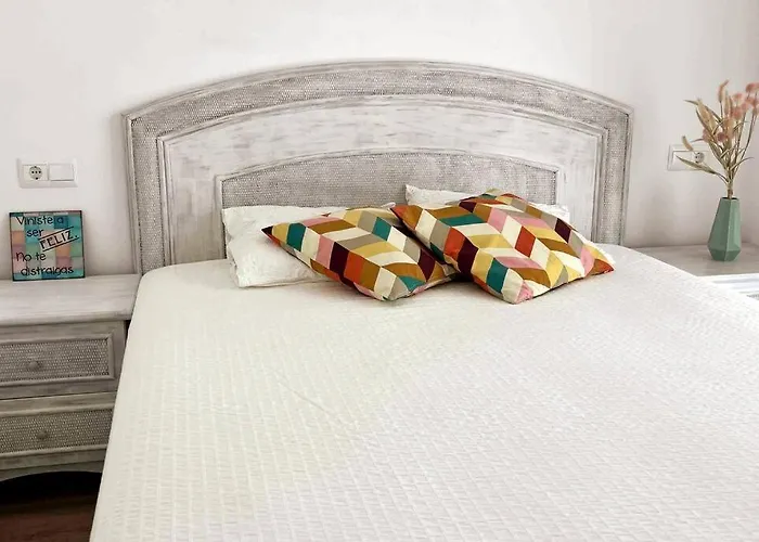 Апартаменты Equipado Bajondillo Playa-piscina 2hab *